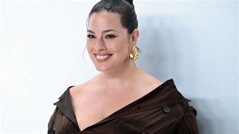 Ashley Graham, sublime en combinaison moulante : elle est digne d’une ...