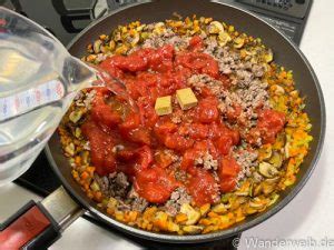 Meat Doria: Hack-Reisgratin ミートドリア