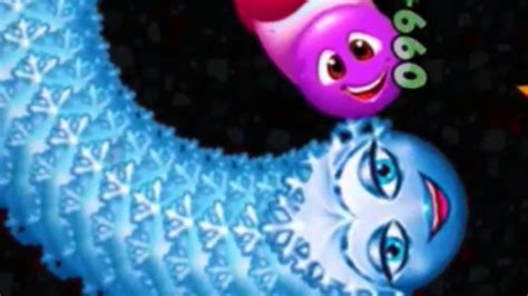 Worms Zone.io Biggest Slither Snake vs Angry Wormsnake ||WormsZoneio ...