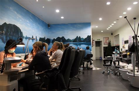 Mural Artist Introduces Vietnam