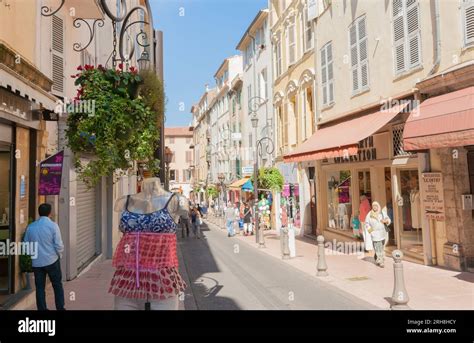 Rue georges clemenceau cannes hi-res stock photography and images - Alamy
