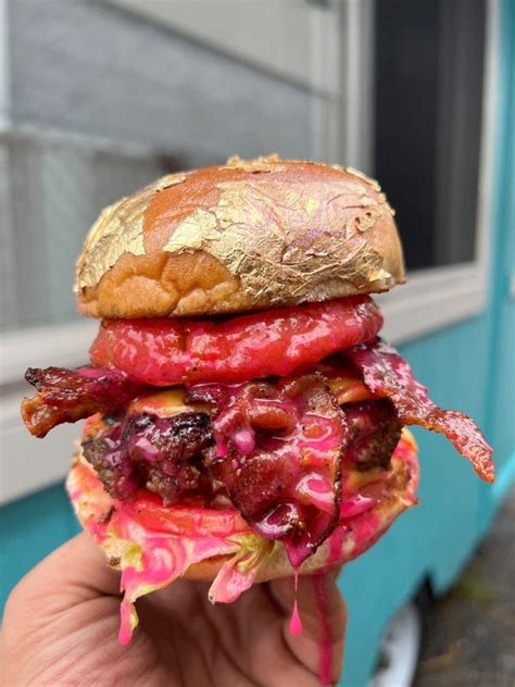 Steve's Burgers launches food truck