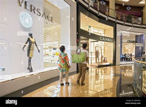 Luxury fashion boutiques at Mall of the Emirates shopping centre in ...
