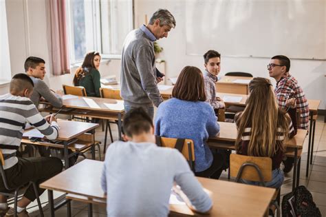 Début des cours à 9h dans 5 lycées d'Île-de-France