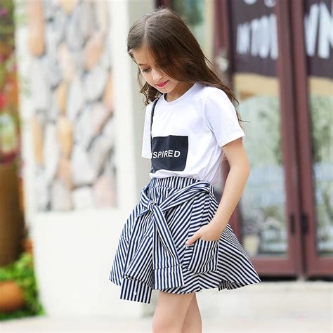 Filles d'été jupe costume Coton T shirt T casual rayé jupe ensemble ...
