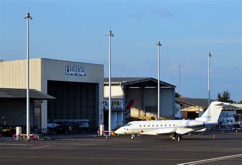 Gulfstream G280 At Abidjan Airport Félixhouphouëtboigny International ...