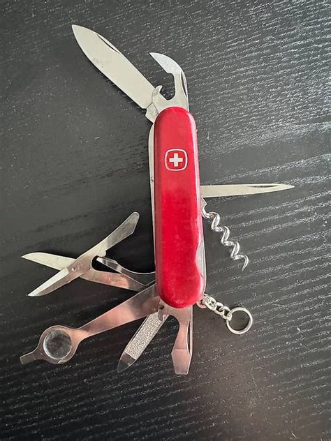 Couteau suisse Wenger multifonction avec loupe - vintage (D'occasion) à ...