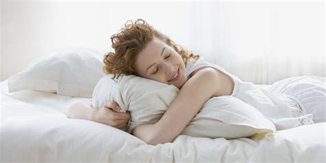 3 Steps To Create The Most Comfortable Bed You'll Ever Sleep On | HuffPost