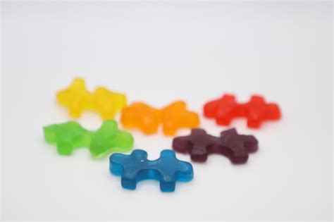 Halal gummie puzzle pieces – Madenat Altybat