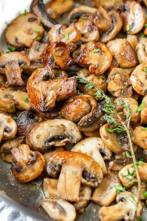 Sauteed Mushrooms with Garlic