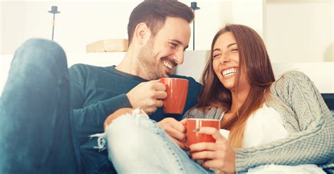 Dawn dating : La nouvelle tendance amoureuse qui cartonne - ELLE.be