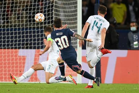 PSG 2-0 Man City LIVE! Messi goal - Champions League result, match ...