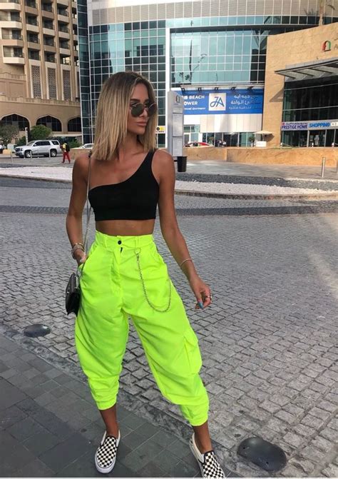 Neon Outfit Neon Party Outfits, Outfits Rave, Themed Outfits, Girl ...