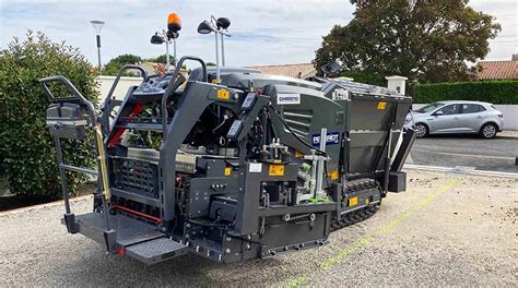 Acquisition d'un nouveau mini-finisseur spécial sites étroits ...