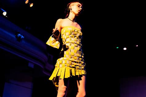 Candela Julia Fotografia | Everything is romantic 💘 Producción para ...