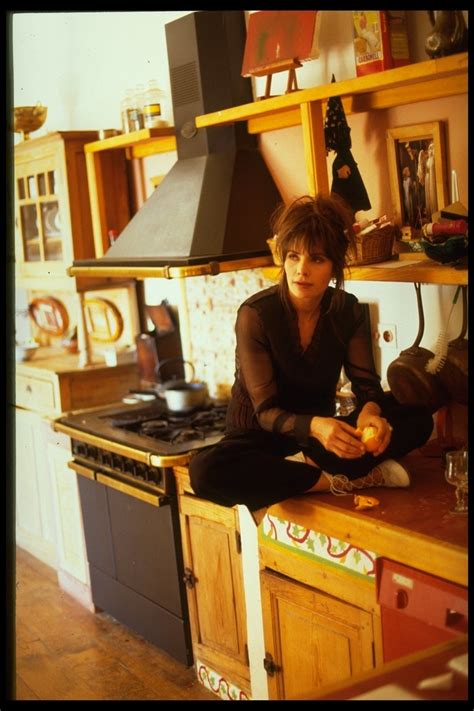 Bienvenue chez Marie Trintignant, dans son mas provençal à Uzès | AD ...
