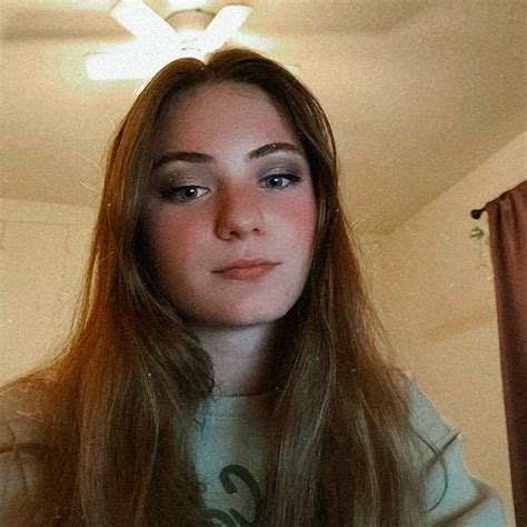 Taylor Leigh's Instagram, Twitter & Facebook on IDCrawl