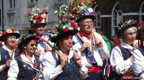 Bank holiday weirdness: An array of strange English events - BBC News