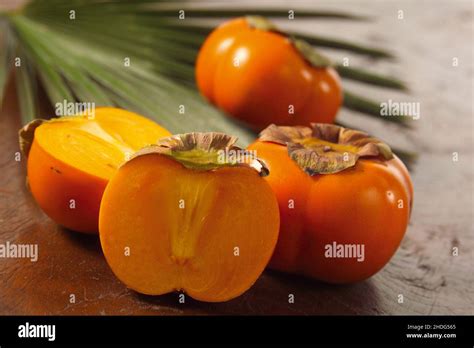 kaki, kaki fruit Stock Photo - Alamy