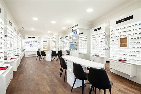 Optiker Paris - Dein Brillengeschäft in Paris- Optical Center
