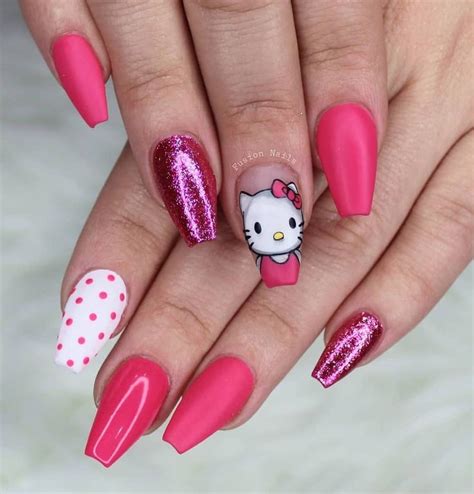 Just some cute hello kitty nails 💟 Would you wear these ...