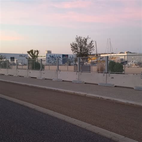 Clôtures Militaires en Béton Armé & Palissades | KLOSTAB