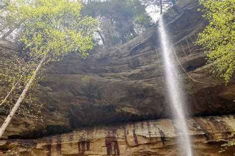 Mysteries Behind Kentucky's Torrent Falls | TouristSecrets