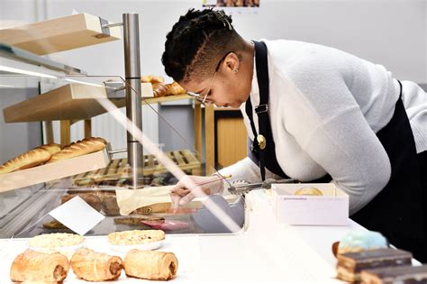 Vendeur-Vendeuse en Boulangerie-Pâtisserie - Confédération Nationale de ...