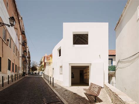 Gallery of 113 Three Mills / José Adrião Arquitetos - 2