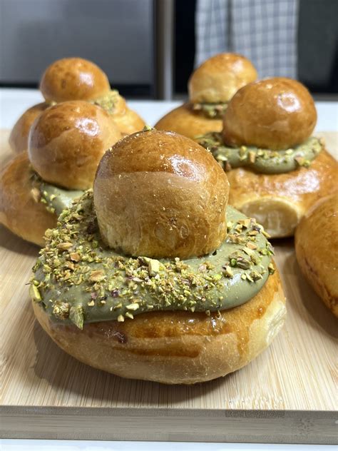 Brioche col tuppo : brioches siciliennes- Recette Italienne