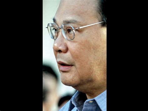 2 of Corona's defense lawyers quit | Inquirer News