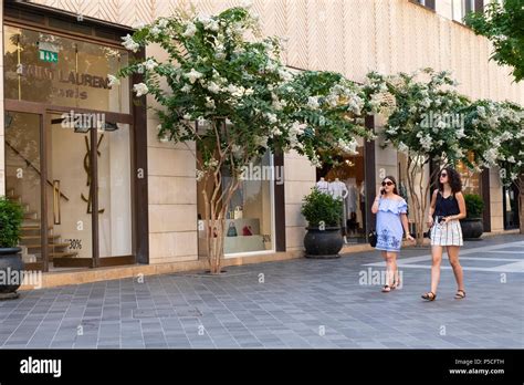 Luxury fashion boutiques on fashionable street in Downtown Beirut ...