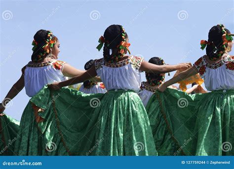 Folkloric dancer editorial stock image. Image of folkloric - 127759244