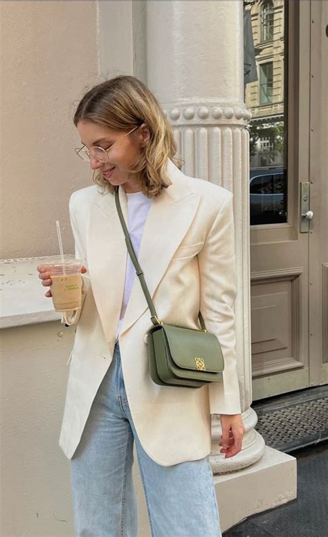 Blazer | Cream blazer outfit, Blazer outfits for women, White blazer ...
