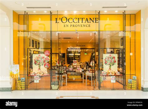 L'Occitane En Provence negozio al dettaglio anteriore Foto & Immagine ...