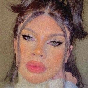 Pewiyard - Age, Family, Bio | Famous Birthdays