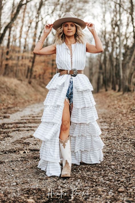 Vintage Western Outfits, Western Glam Outfit, Denim Western Dress ...