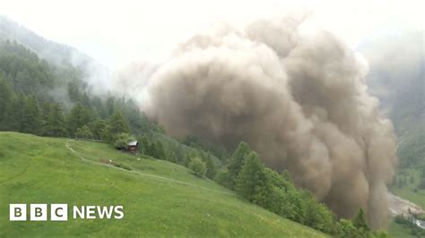 Glacier collapse buries most of Swiss village