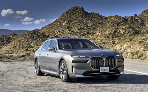 2023 BMW 7 Series 760i xDrive Price & Specifications - The Car Guide