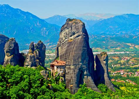 Meteora and Kalambaka, Greece | Niakas Travel