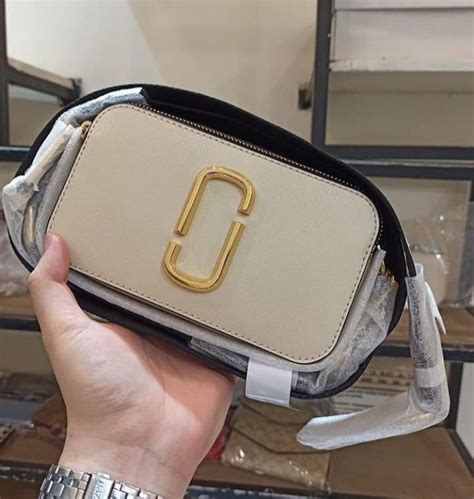 PREORDER MARC JACOBS SNAPSHOT SHOULDER BAG, Women's Fashion, Bags ...