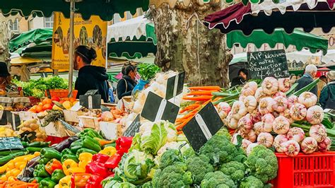French Farmers Market Images