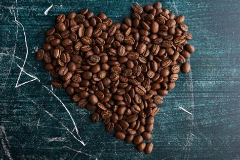 Grains De Café En Forme De Coeur. | Photo Gratuite