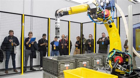 Des robots et des drones : dans les coulisses de la robotisation d ...