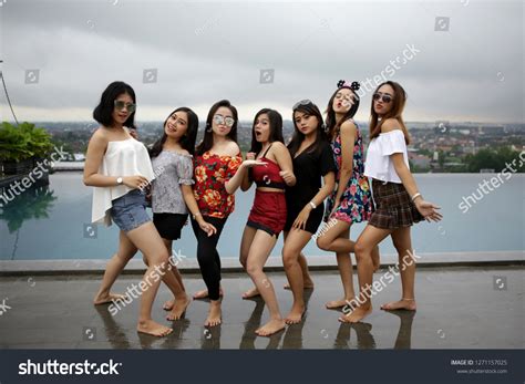 Group Asian Women Group Asian Woman Stock Photo 1271157025 | Shutterstock