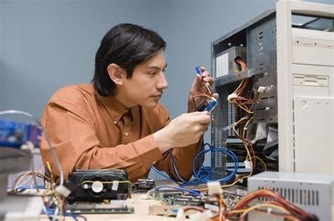 Computer technicians - Information technology
