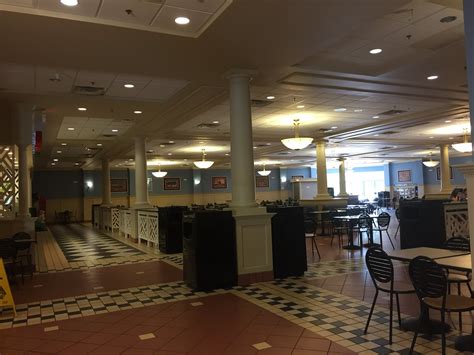 Williamsburg Premium Outlets Food Court interior | Williamsb… | Flickr