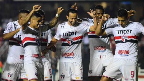 Brasileirão: São Paulo é primeiro time a chegar aos mil pontos - ESPN