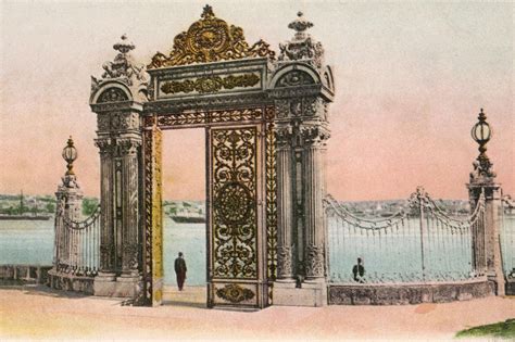 « Le danseur oriental », de Metin Arditi : mystérieuse et cosmopolite ...