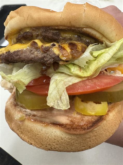 Double Double Animal Style w/chopped chilis : r/innout